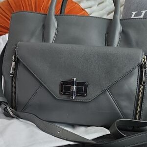 Diane von Furstenberg Gray Leather Women's Handbag With Dust Bag